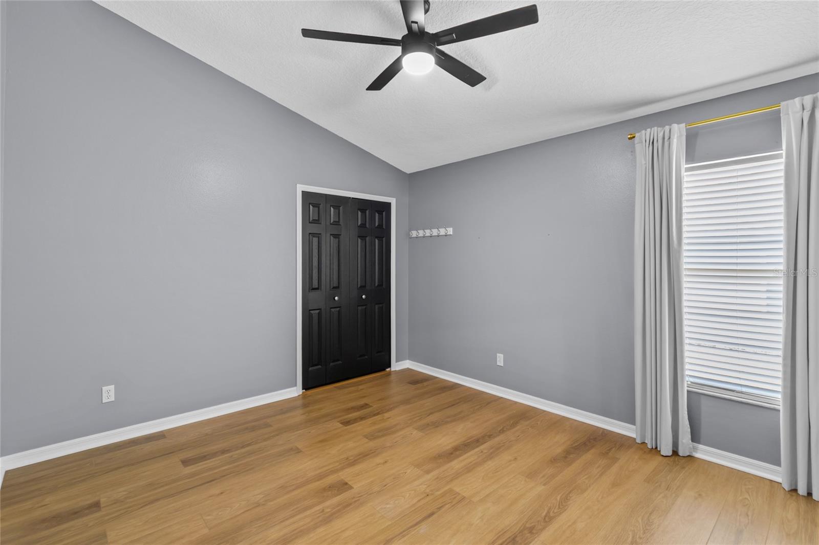 GREATER PINES PH 08 LT 802 - Residential