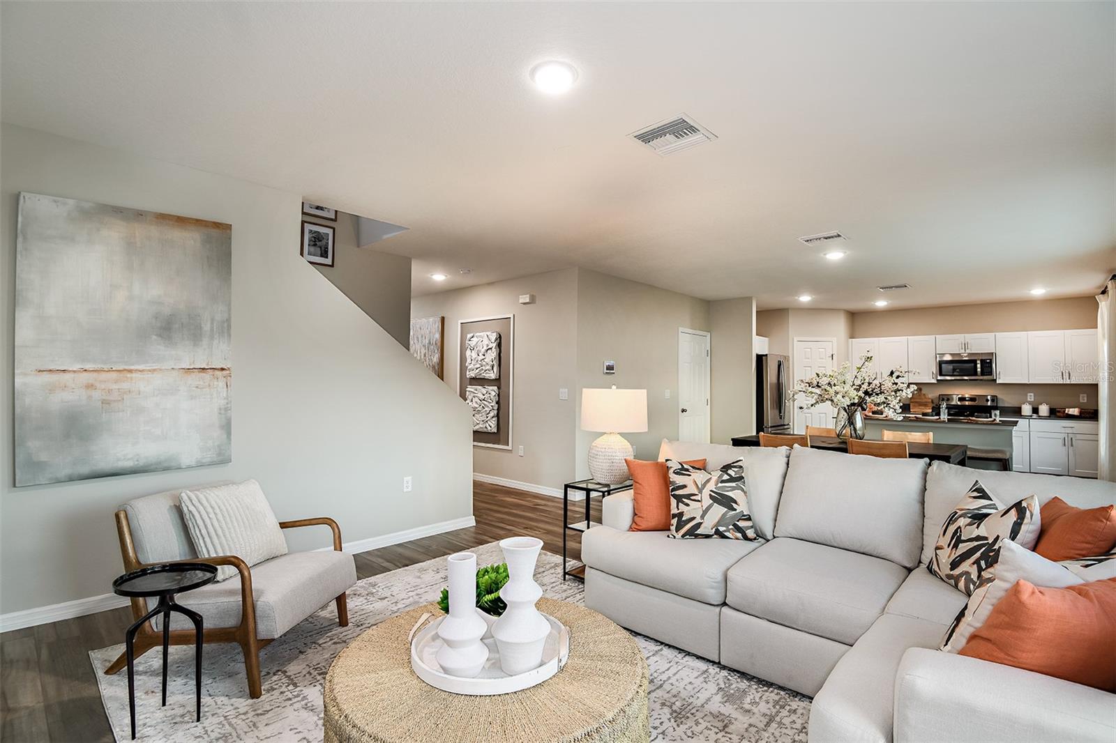 PASADENA LANDING - Residential