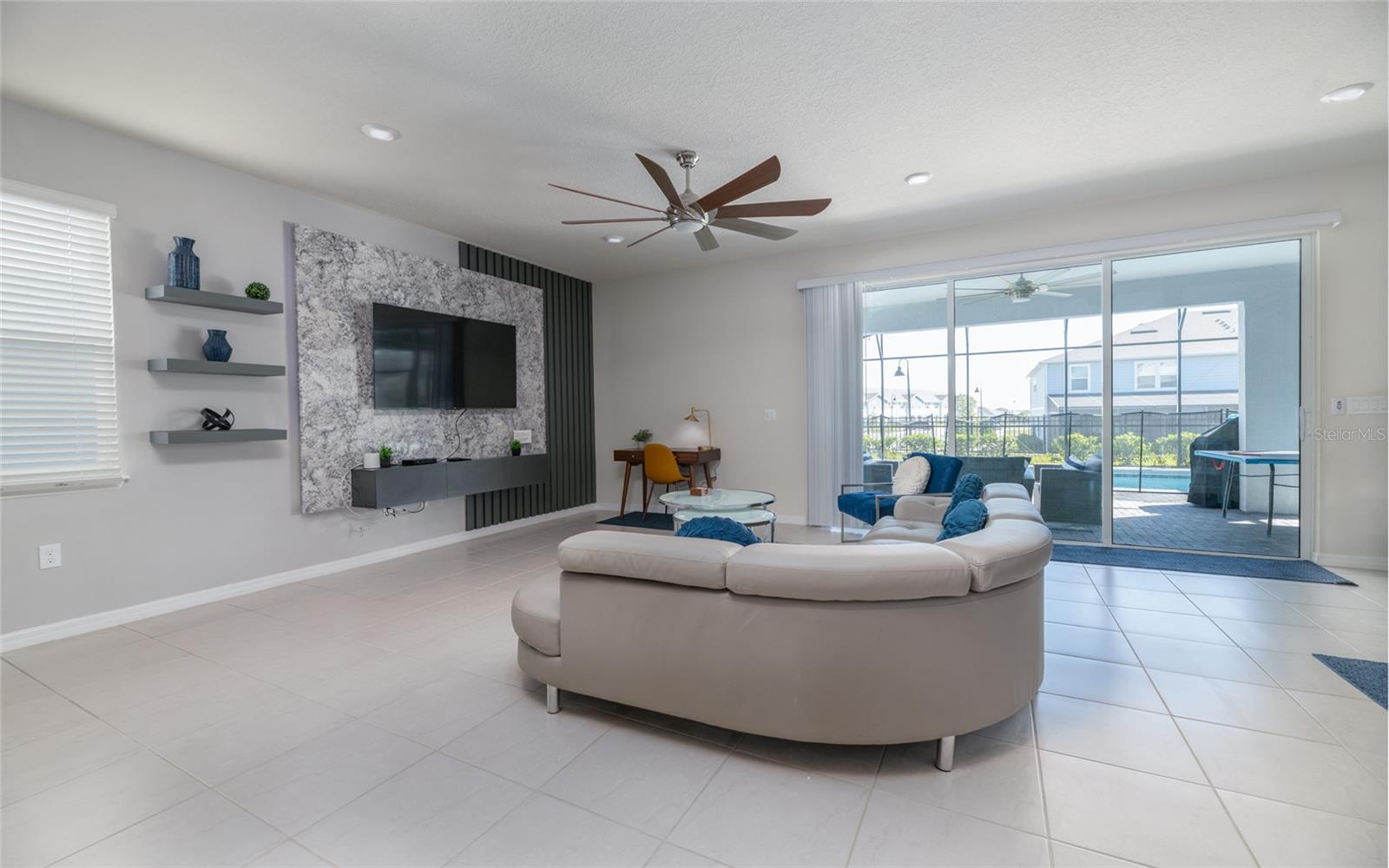 3217 LILAC WAY