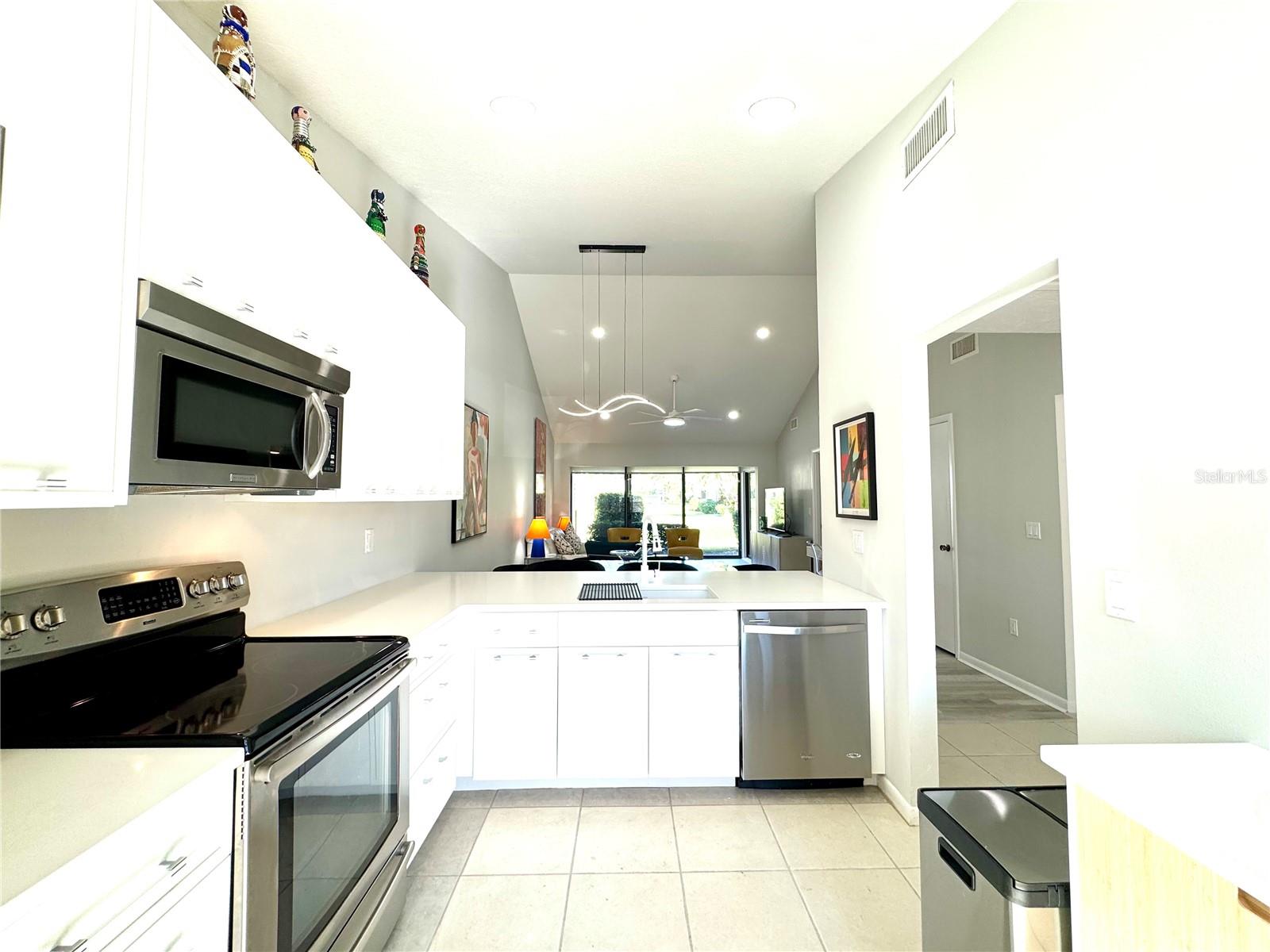 SOMERSET - Residential Lease