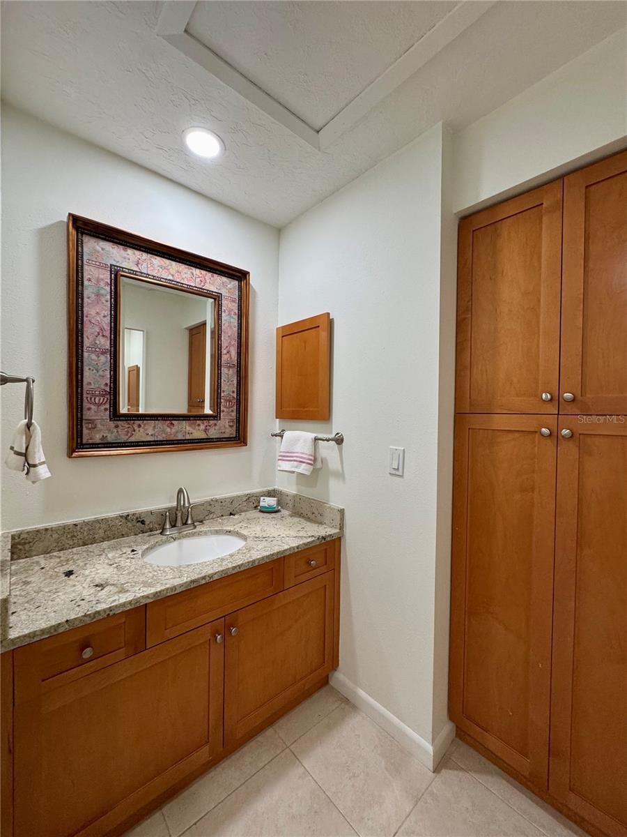 SOMERSET - Residential Lease