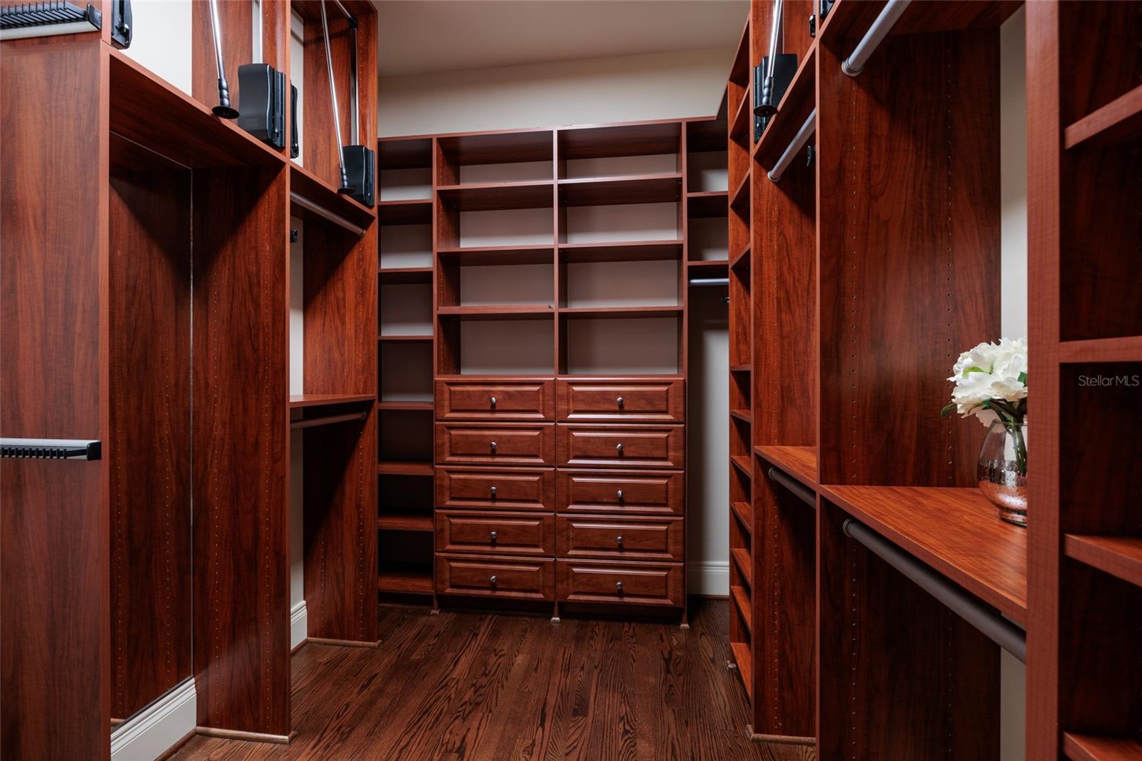 VENETIAN ISLES - Residential