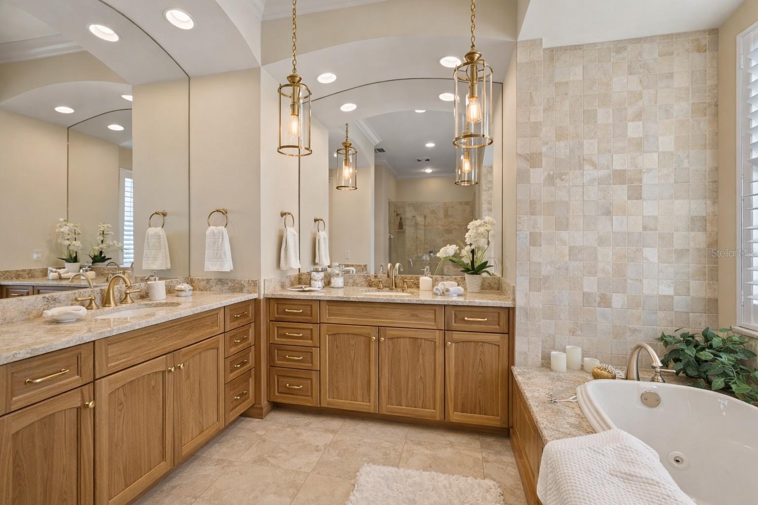 VENETIAN ISLES - Residential