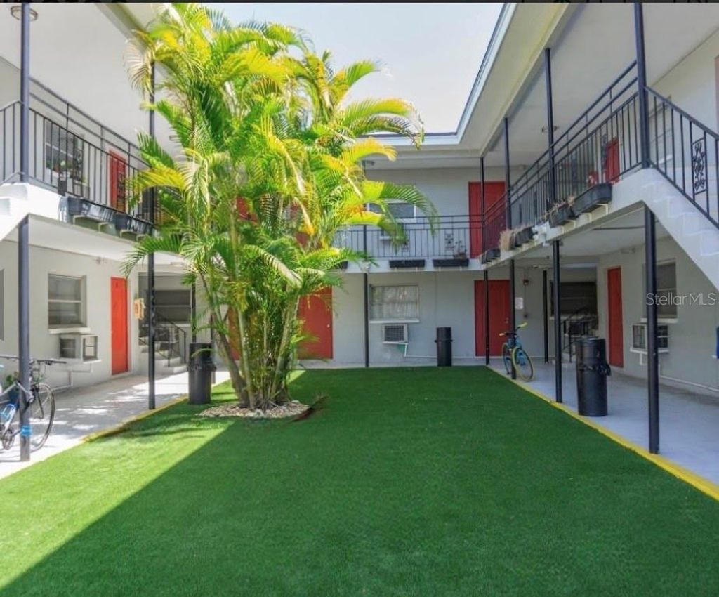 Photo of 865 5th Avenue N #17, St Petersburg, FL 33701 (MLS # TB8494454)