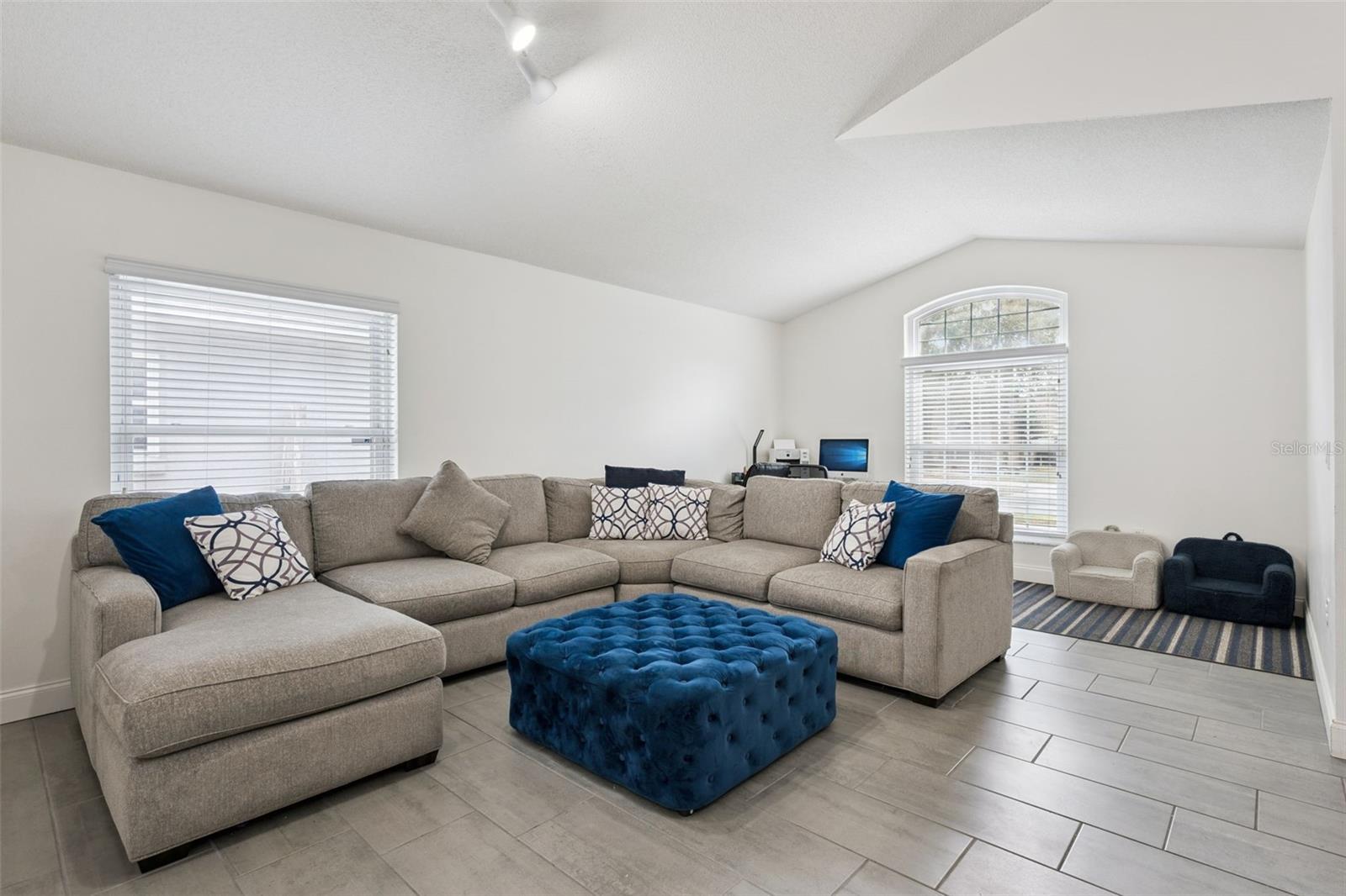 FALCON TRACE - Residential