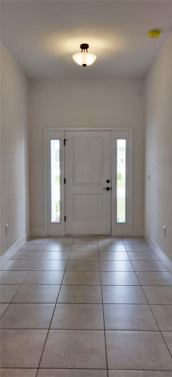 5525 OCEAN BREEZE DRIVE