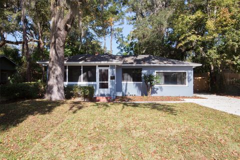 Photo of 1604 NW 6th Avenue, Gainesville, FL 32603 (MLS # GC535836)