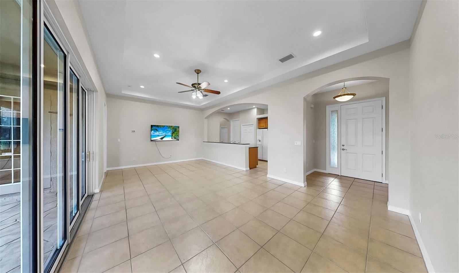 2433 KENSINGTON GREENS DRIVE
