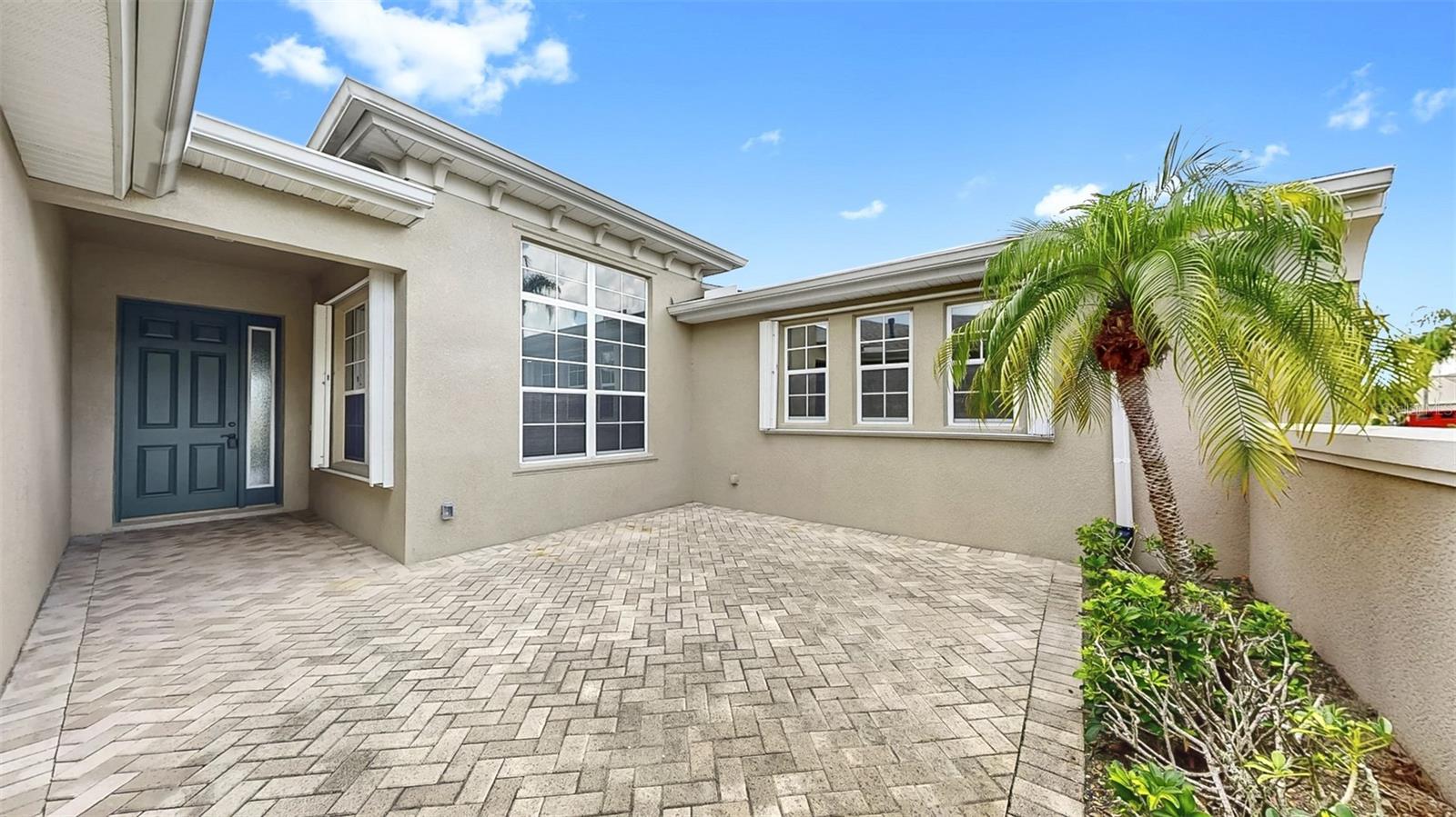 2433 KENSINGTON GREENS DRIVE