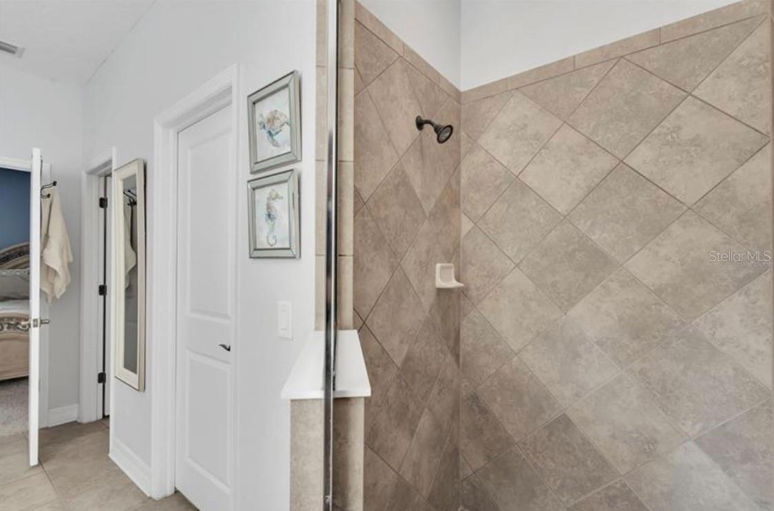 SEVEN OAKS PRCL C-1A & C-1B - Residential Lease