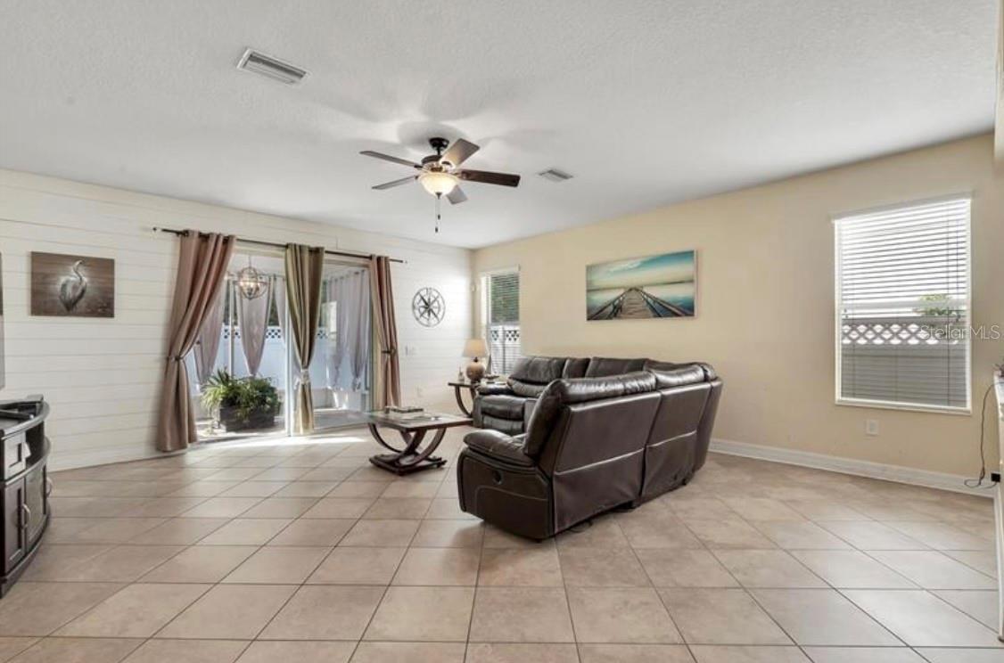SEVEN OAKS PRCL C-1A & C-1B - Residential Lease