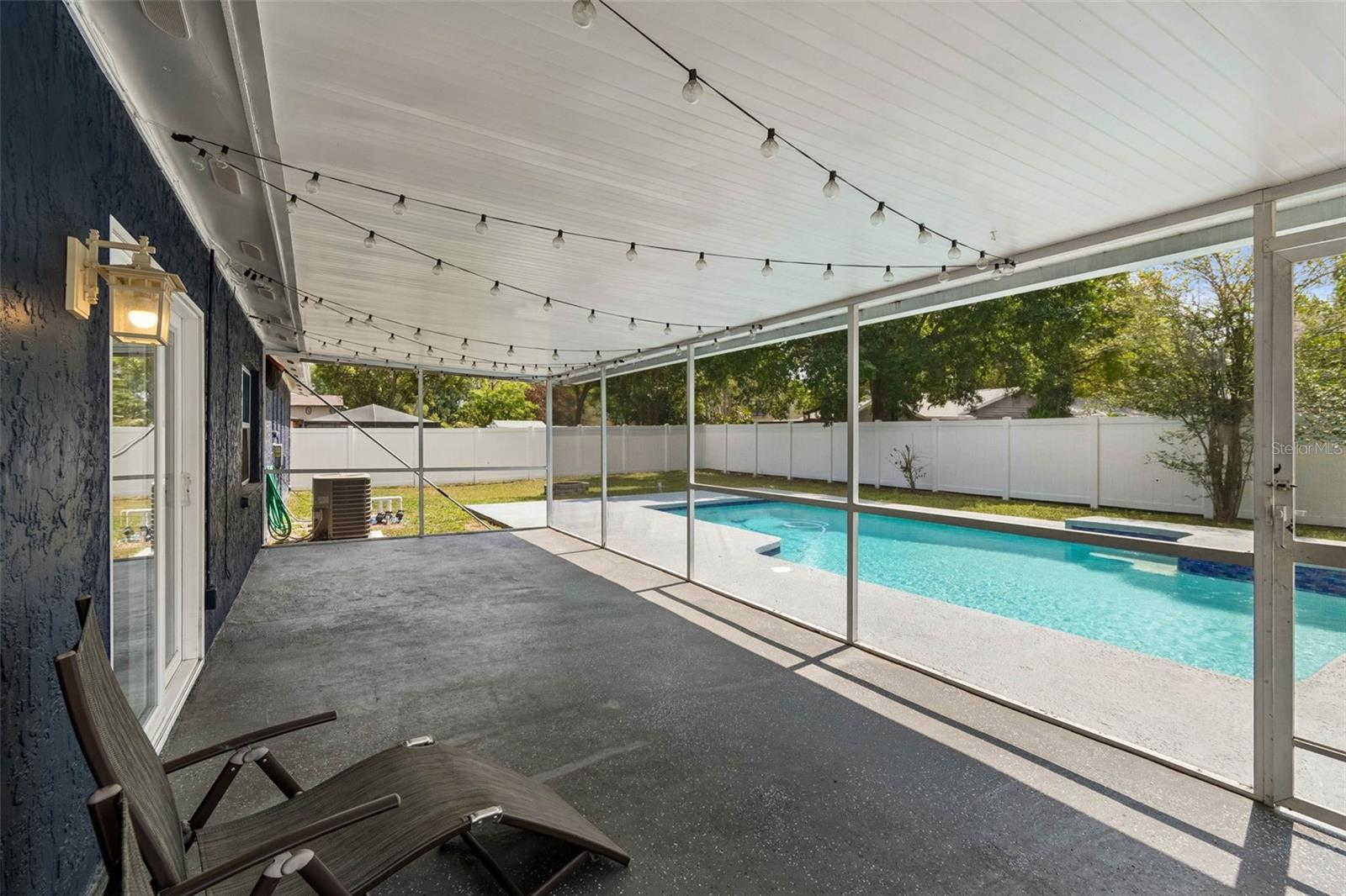 NORTHDALE SECTION C UNIT NO 2 E 4.5 FT OF LOT 27 A - Residential