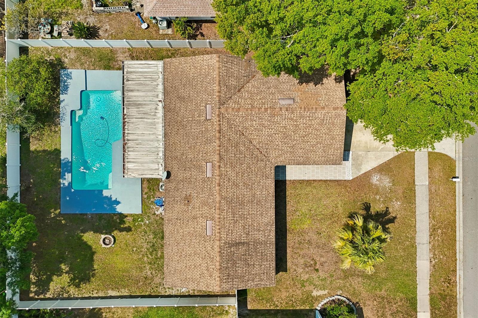 NORTHDALE SECTION C UNIT NO 2 E 4.5 FT OF LOT 27 A - Residential