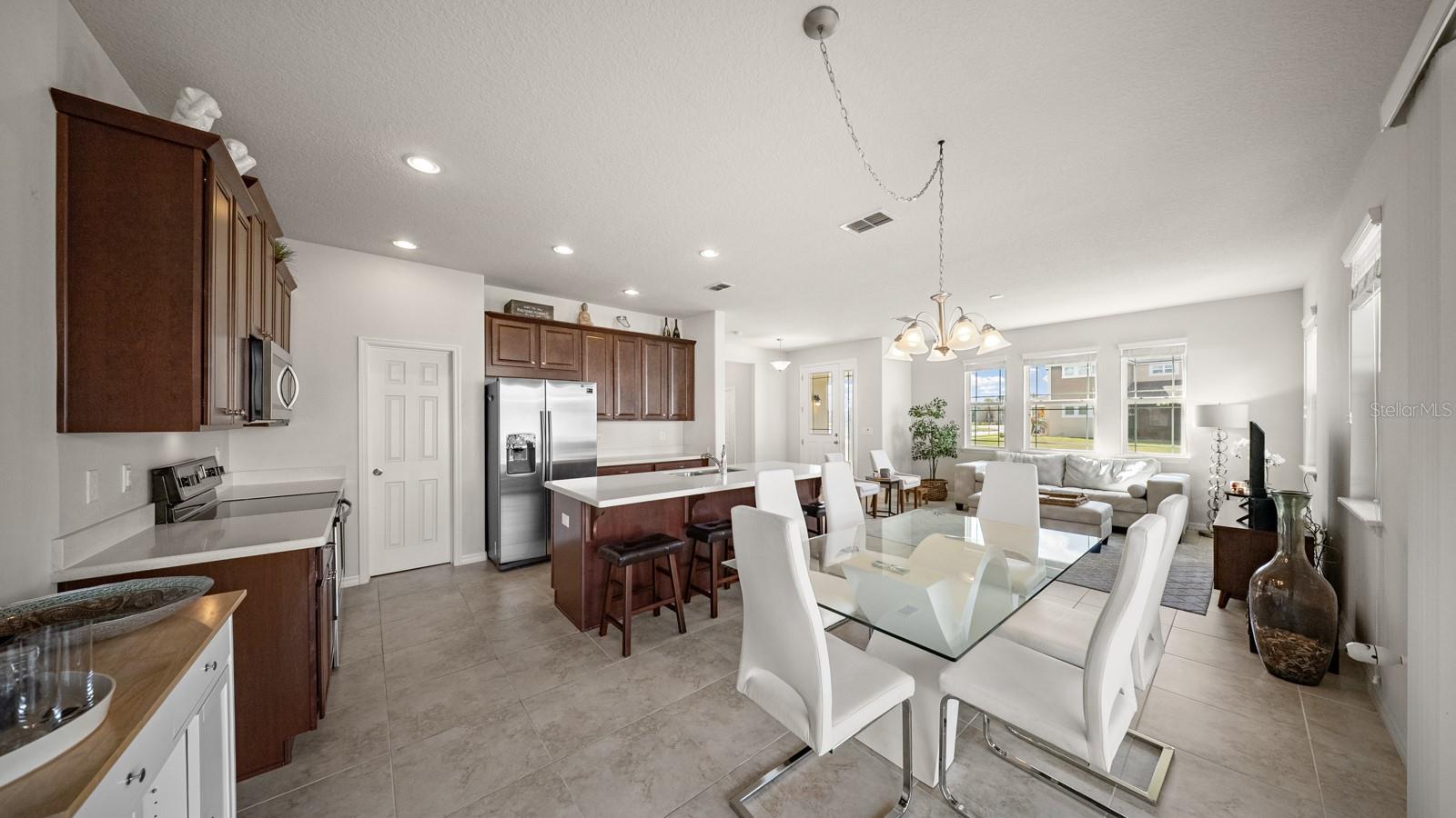 TAPESTRY PH 4 - Residential