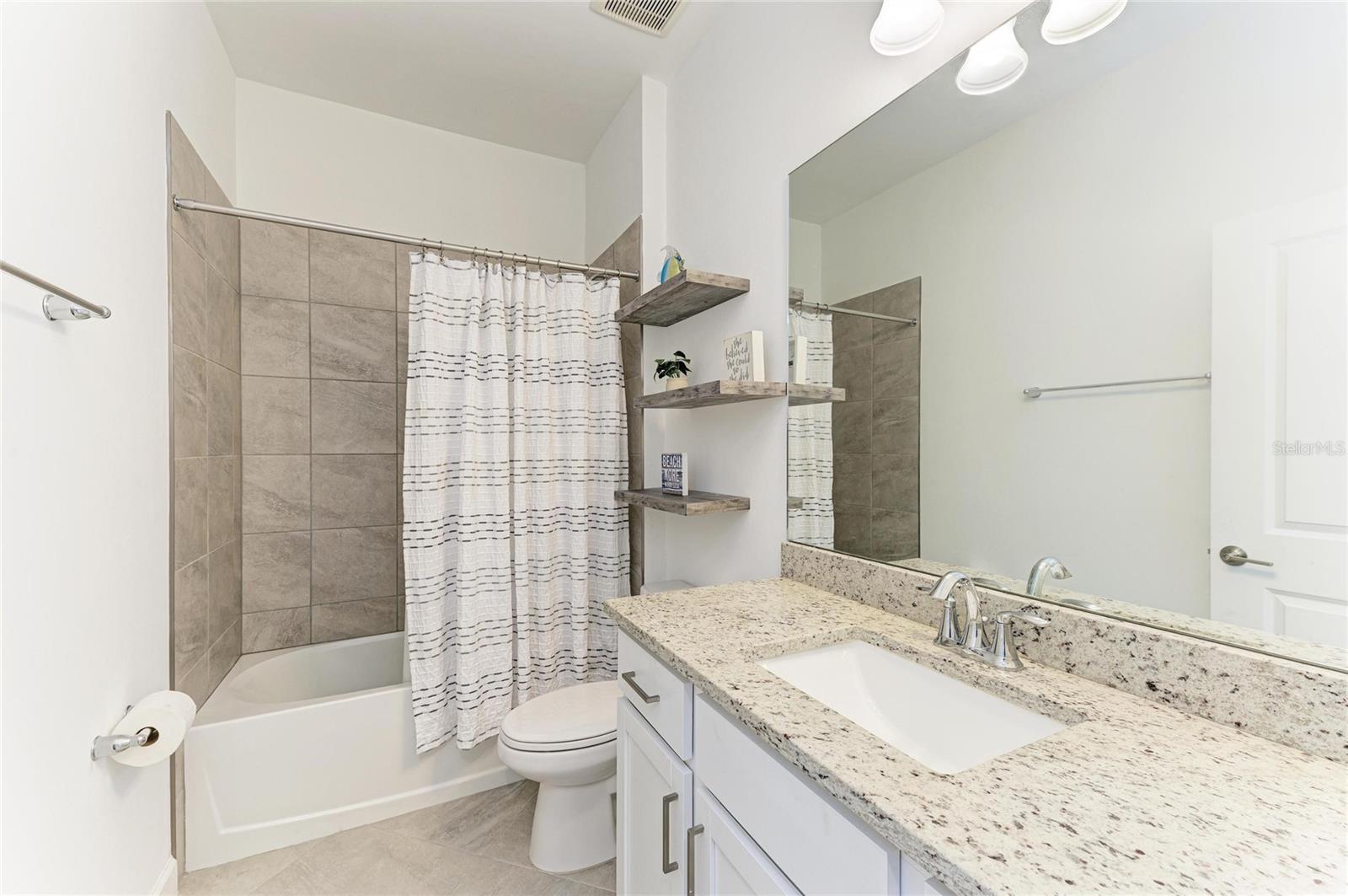 LORRAINE LAKES - Residential