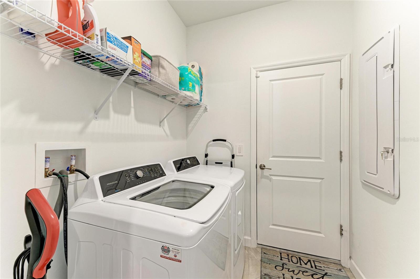 LORRAINE LAKES - Residential