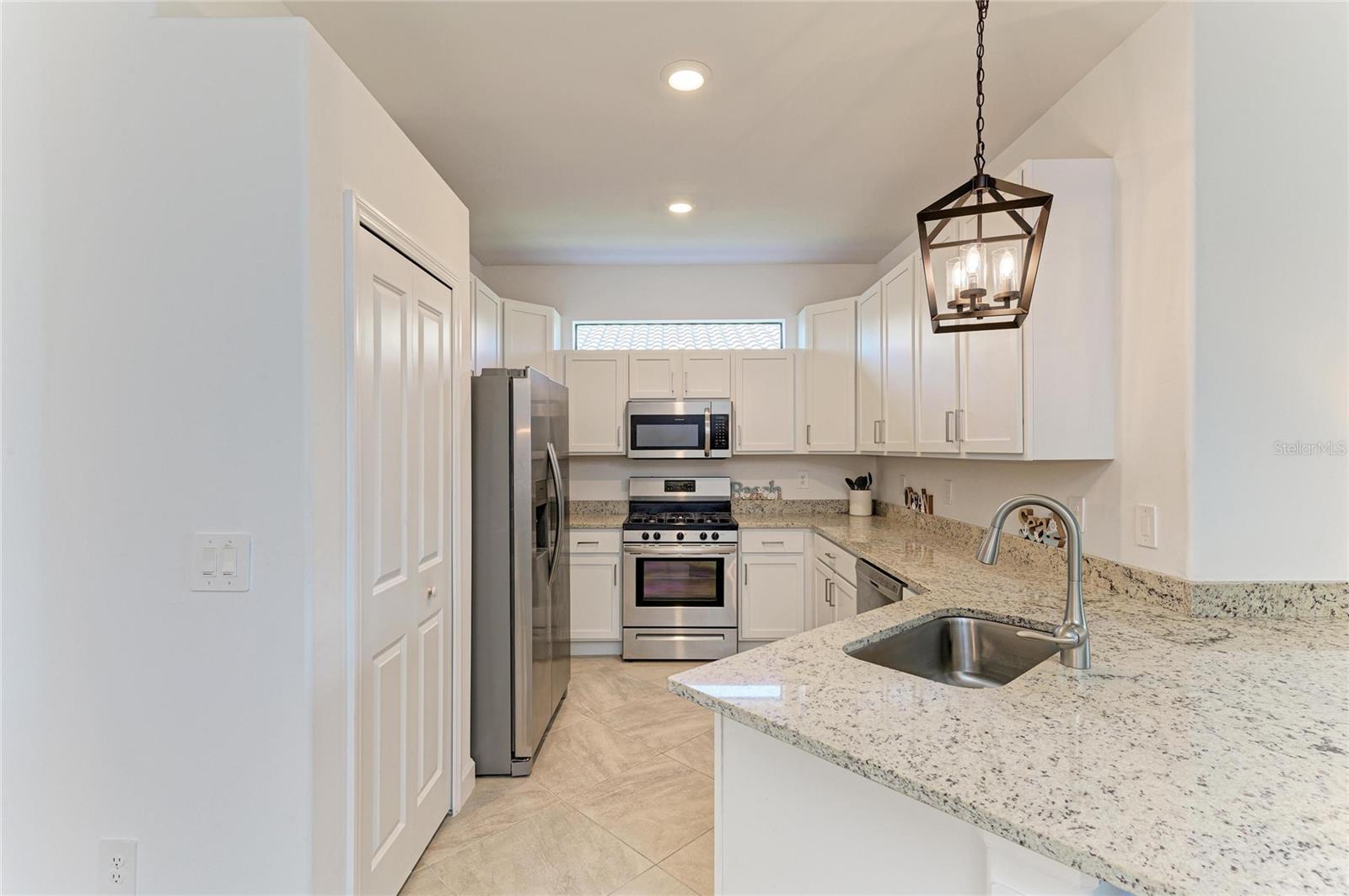 LORRAINE LAKES - Residential