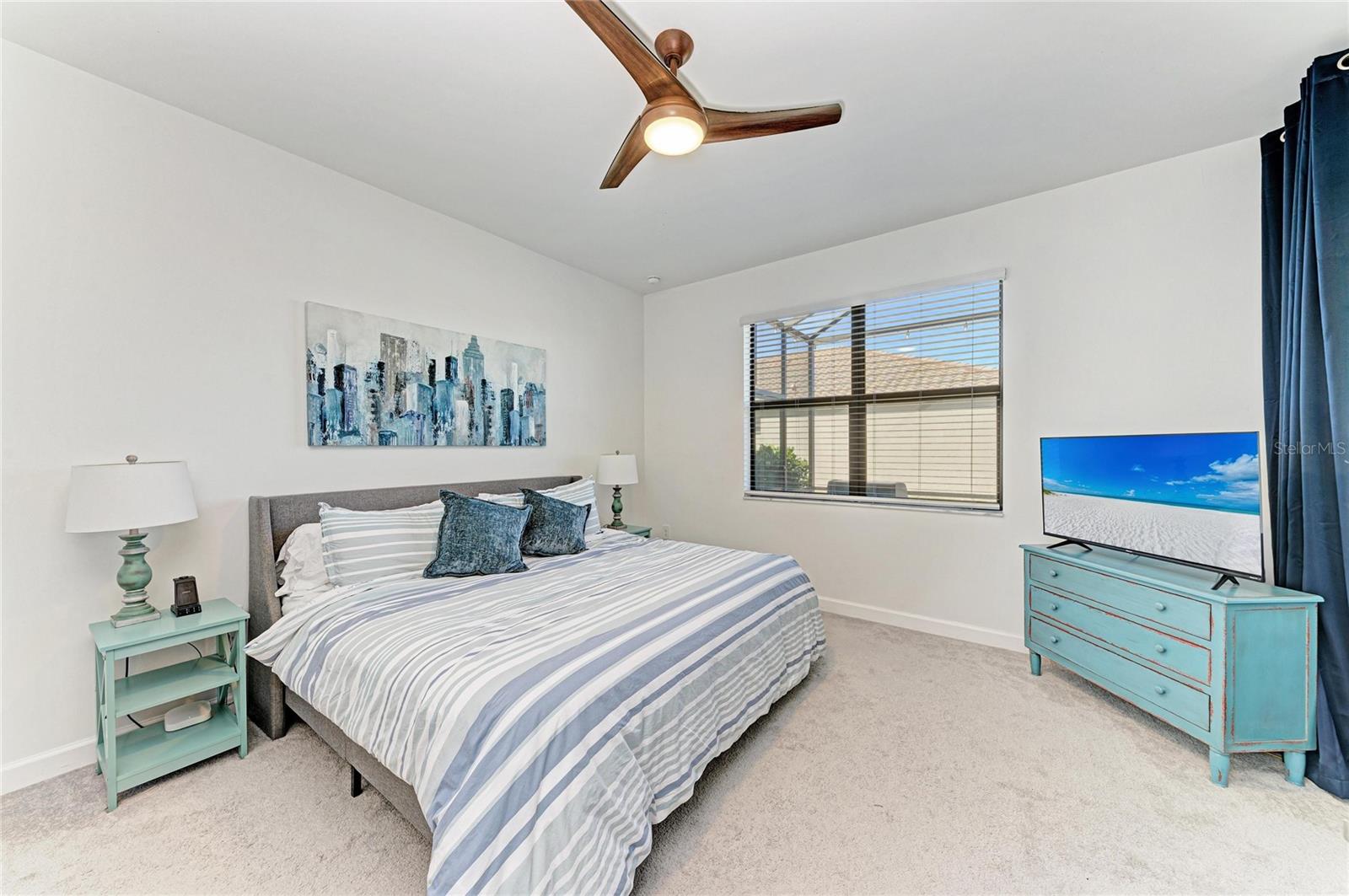 LORRAINE LAKES - Residential