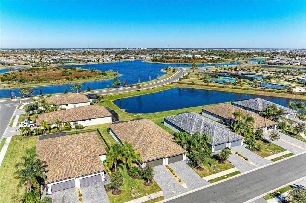 Photo of 15953 Clear Skies Place, Lakewood Ranch, FL 34211 (MLS # A4680962)
