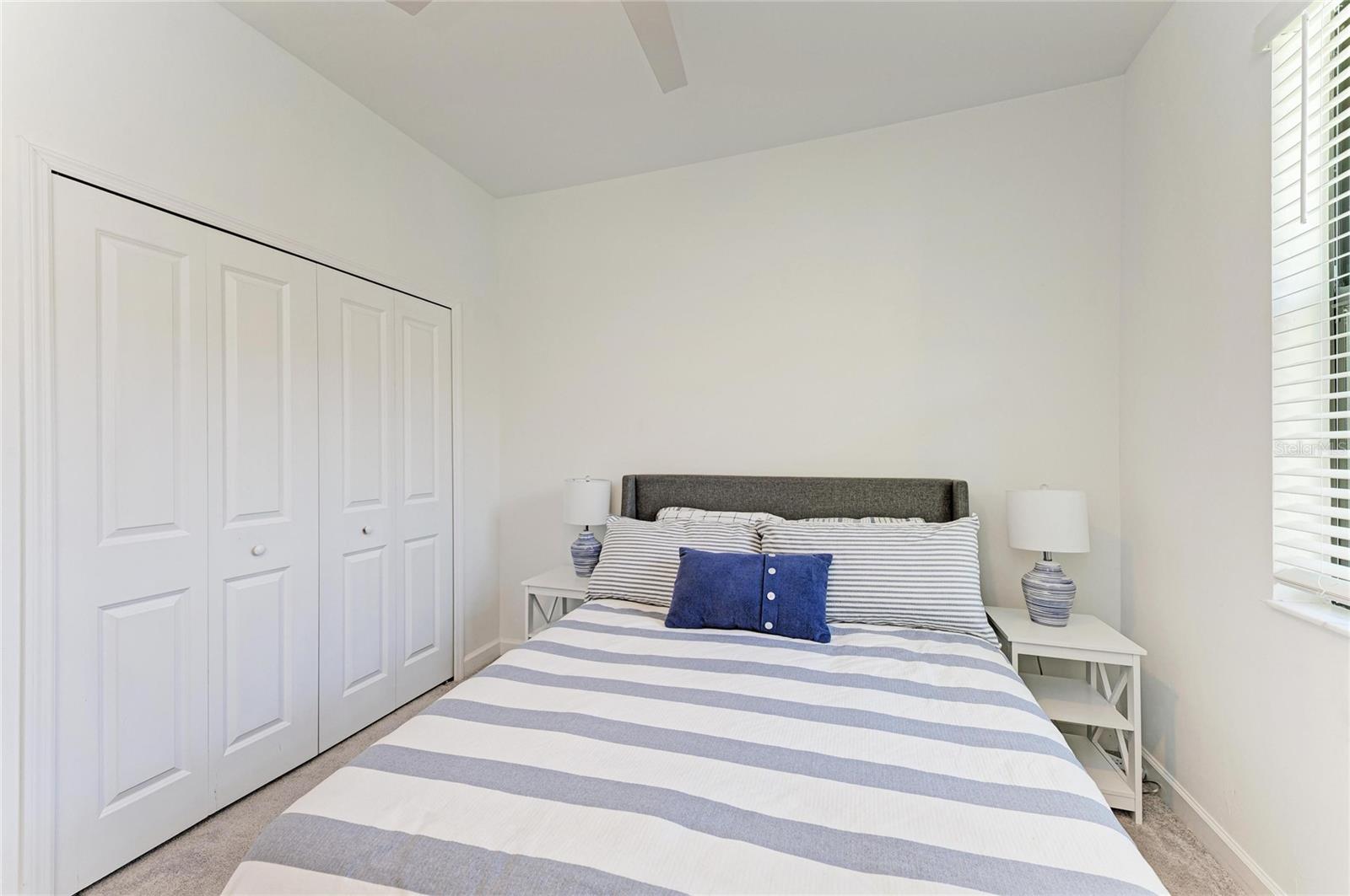 LORRAINE LAKES - Residential