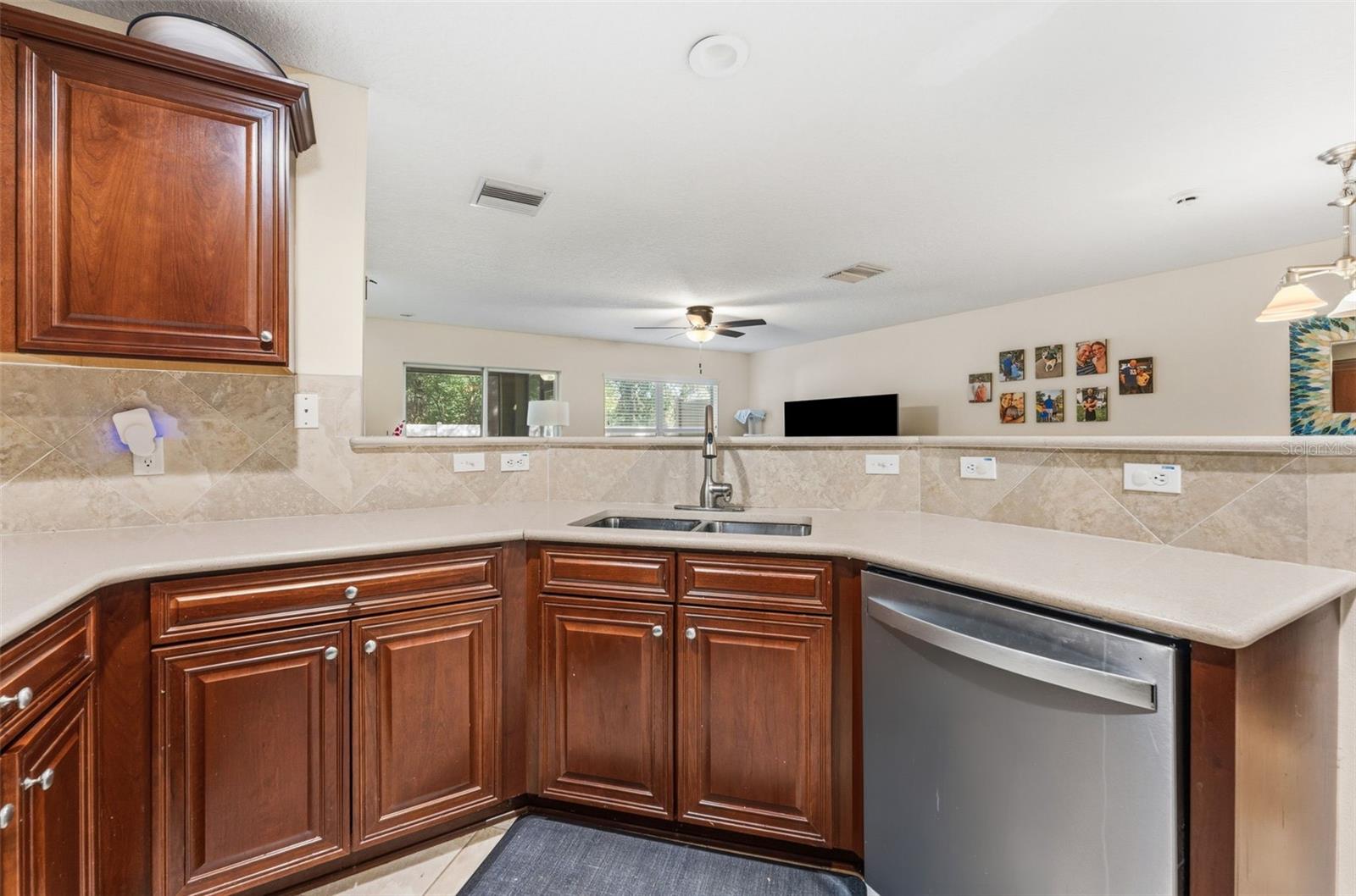 MANGO RIDGE TWNHMS - Residential