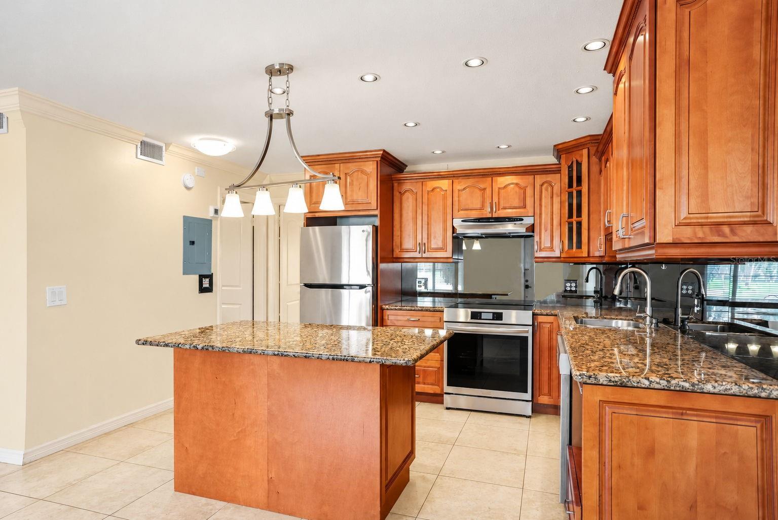 2000 WORLD PARKWAY BOULEVARD 2