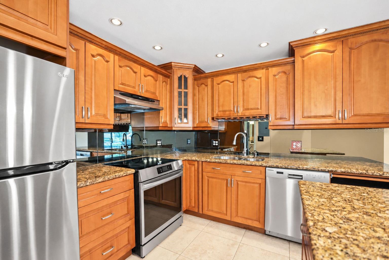 2000 WORLD PARKWAY BOULEVARD 2