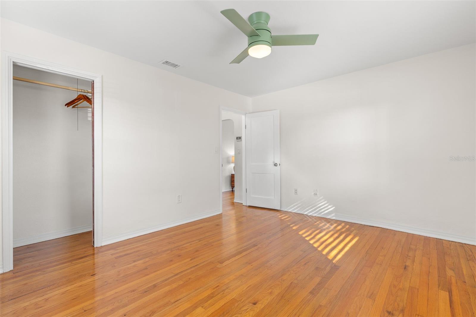 INTER BAY - Residential