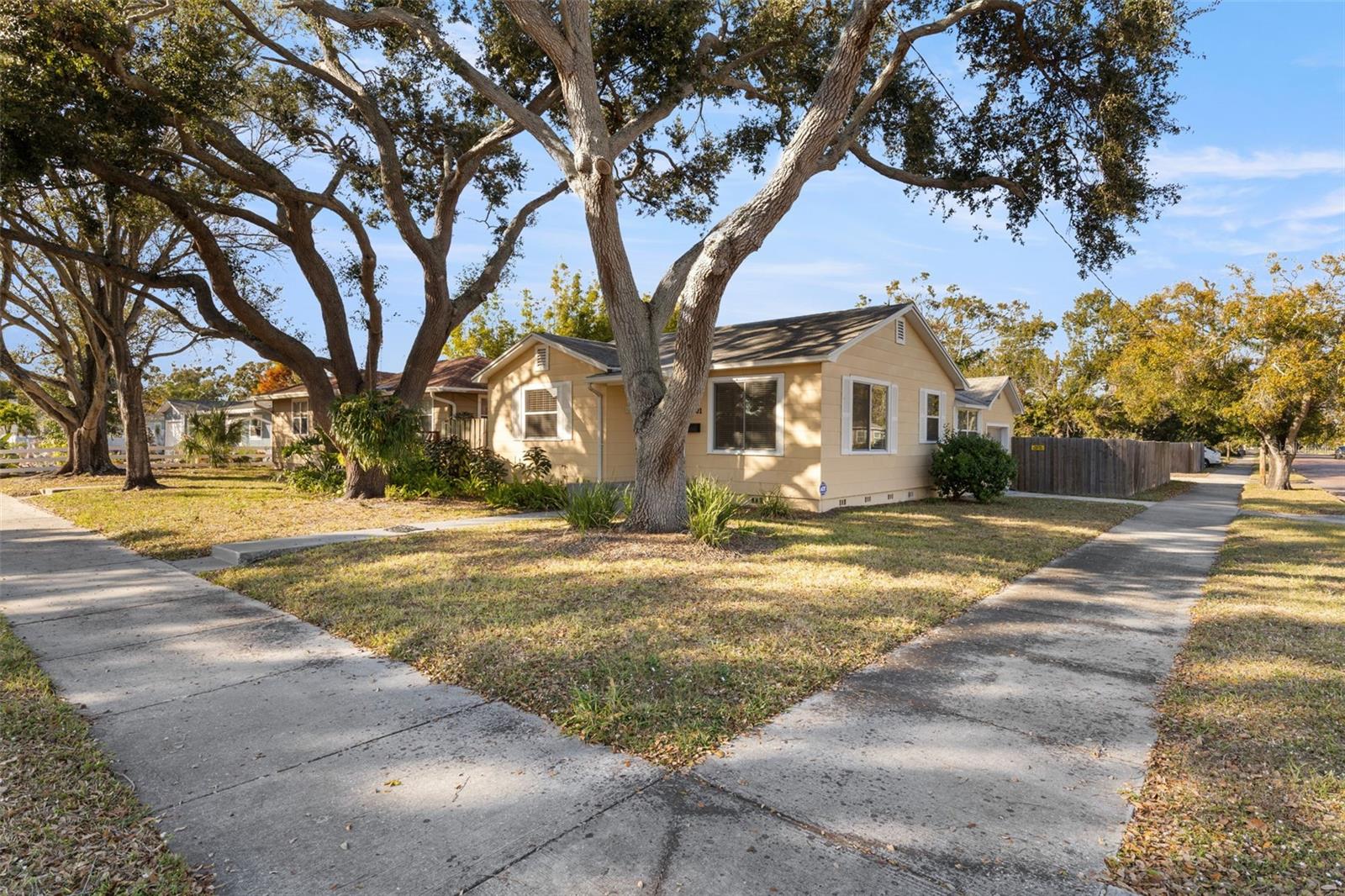 INTER BAY - Residential