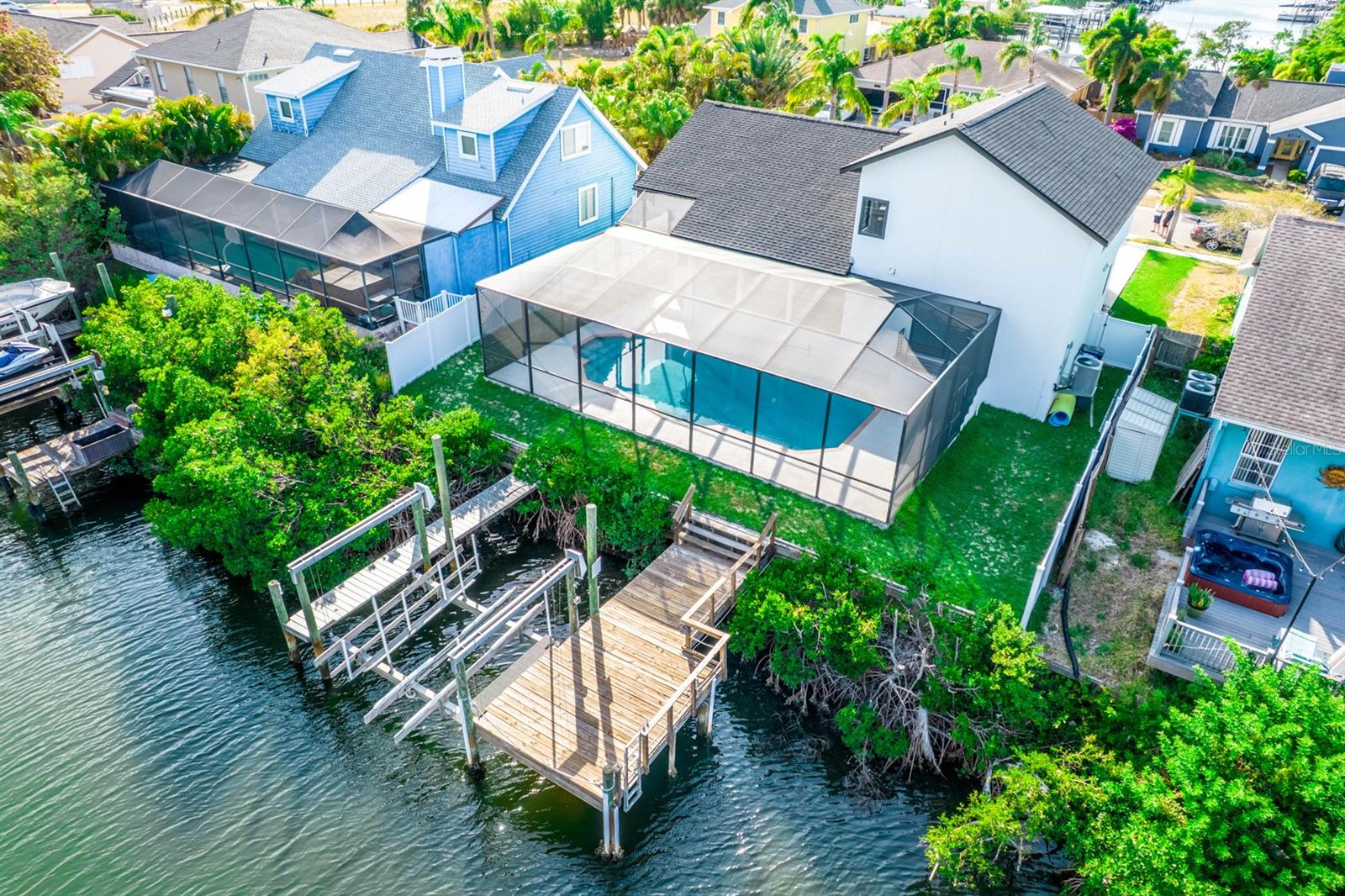 6509 DOLPHIN COVE DRIVE