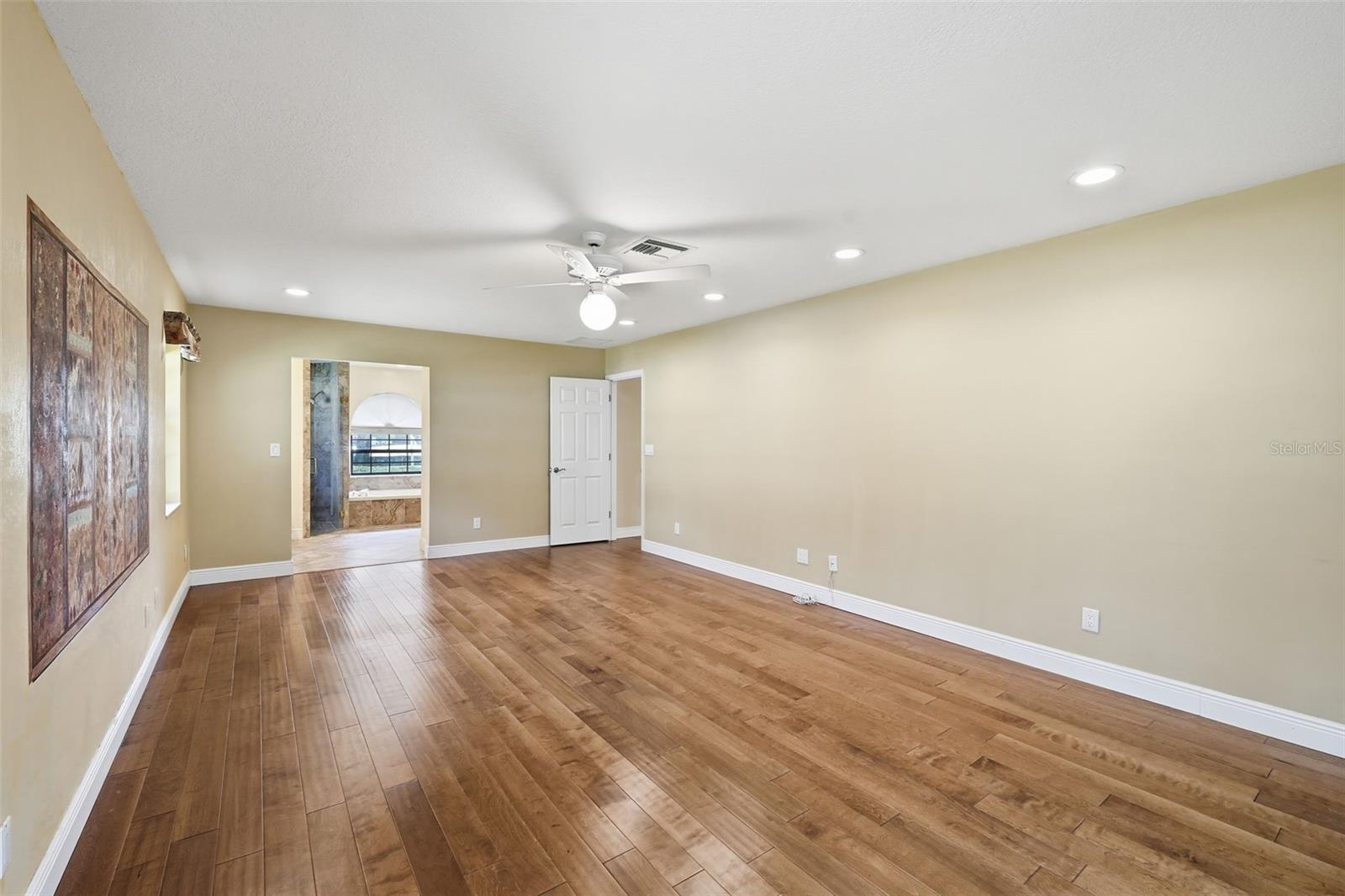 MOUNT PLYMOUTH - Residential