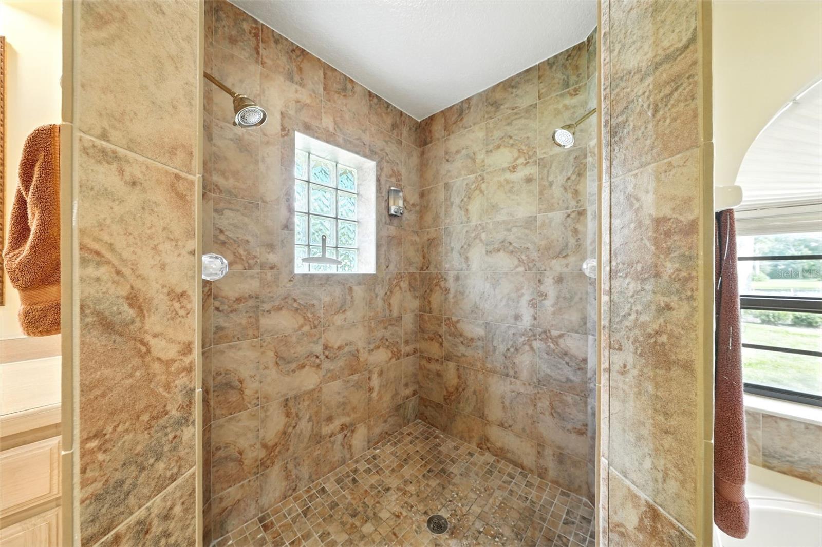 MOUNT PLYMOUTH - Residential