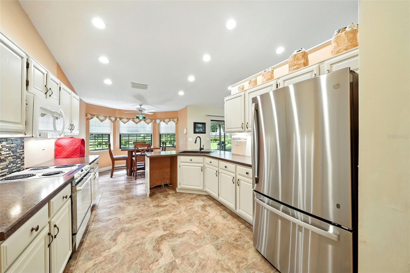 MOUNT PLYMOUTH - Residential