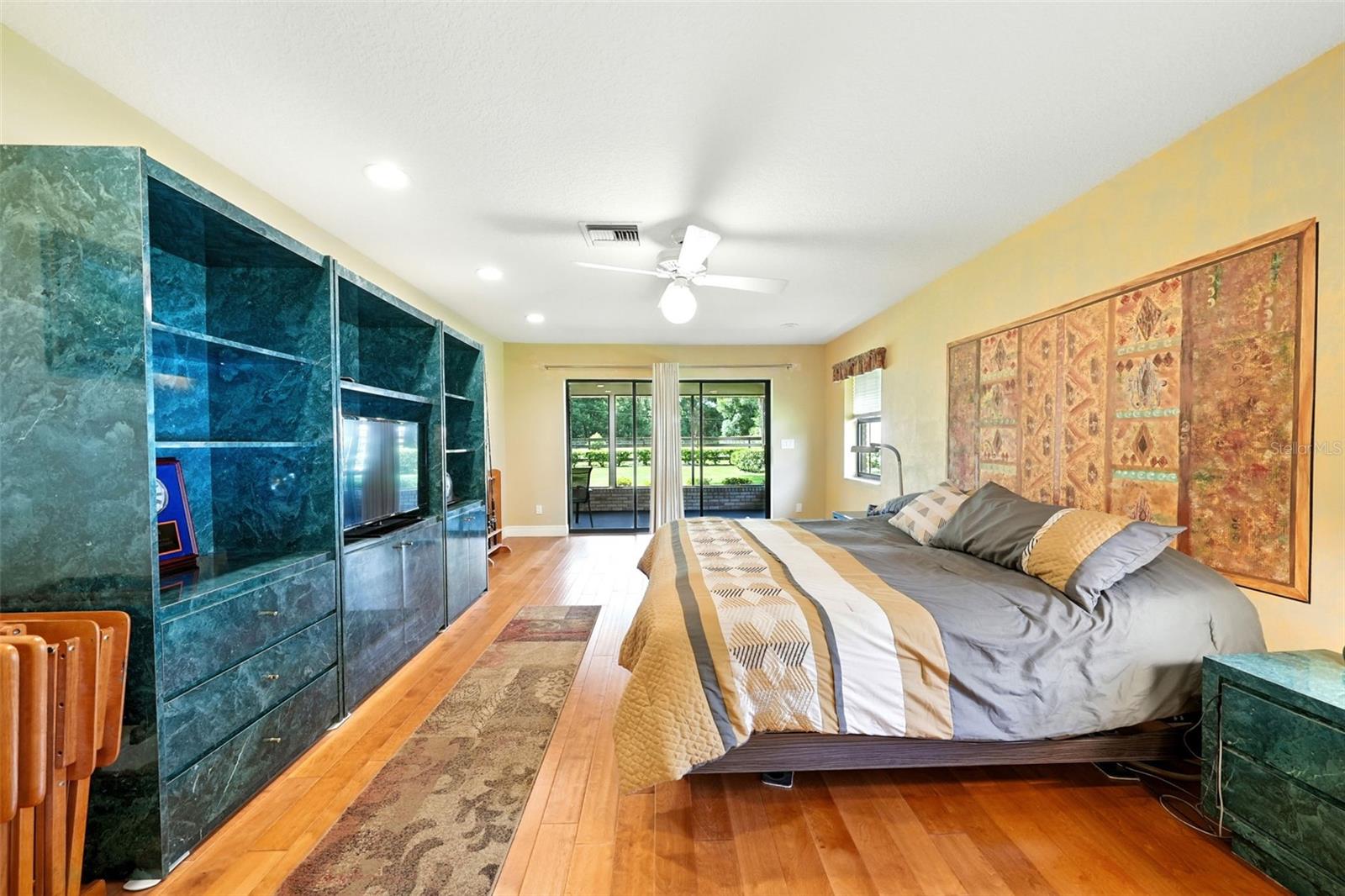 MOUNT PLYMOUTH - Residential