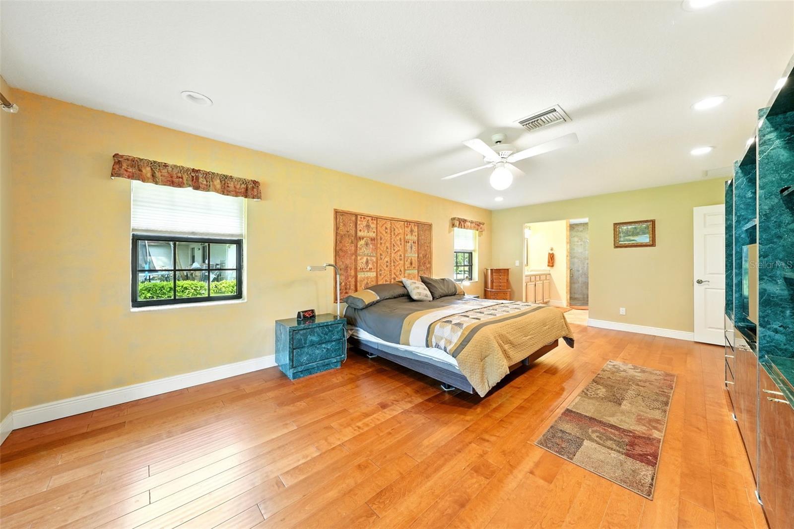 MOUNT PLYMOUTH - Residential