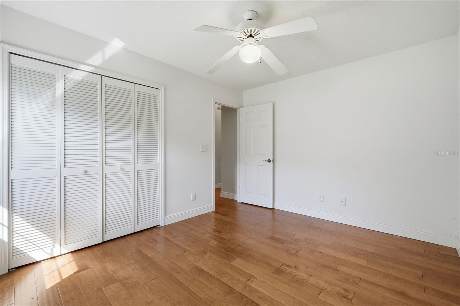 MOUNT PLYMOUTH - Residential