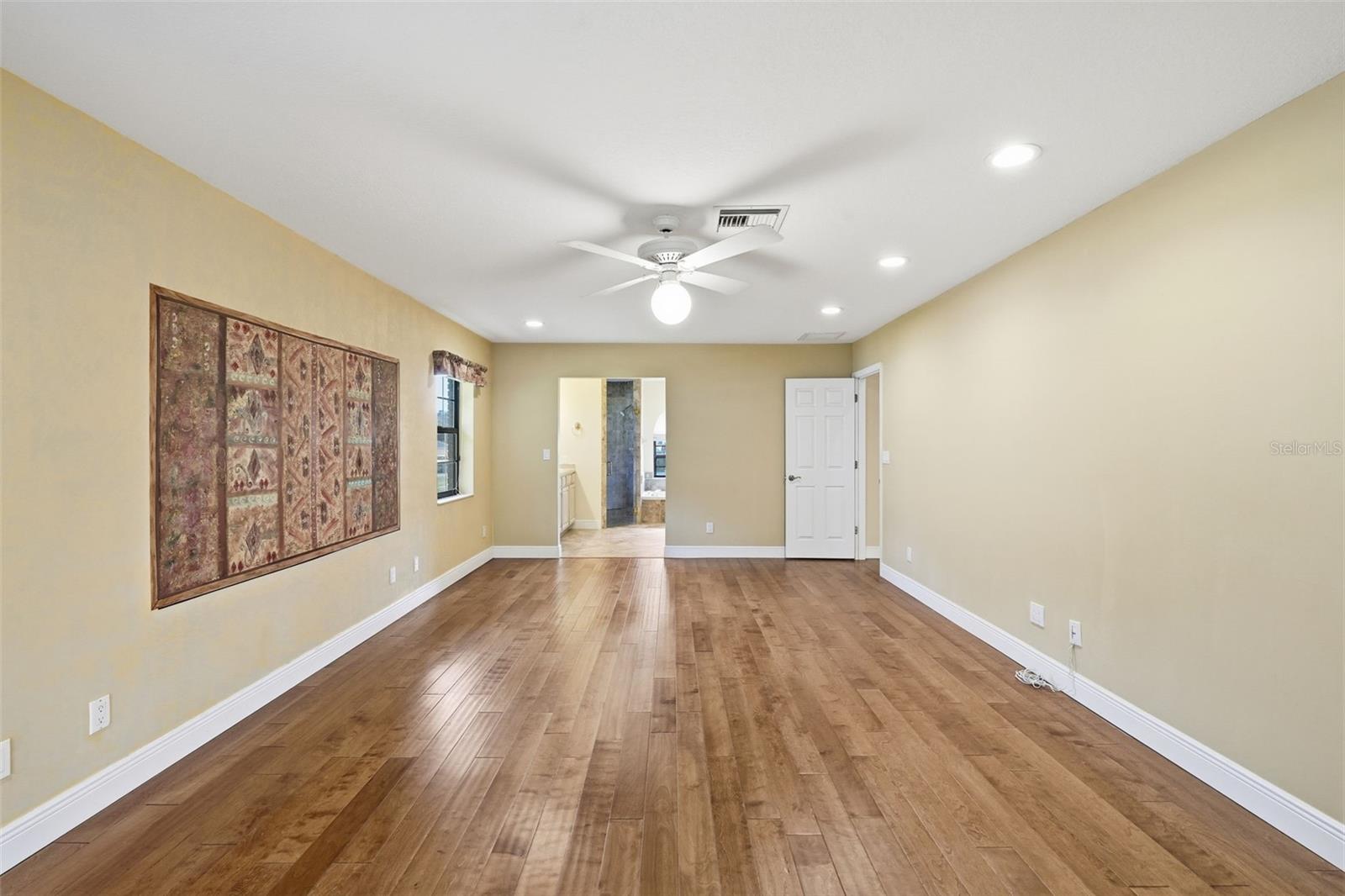 MOUNT PLYMOUTH - Residential