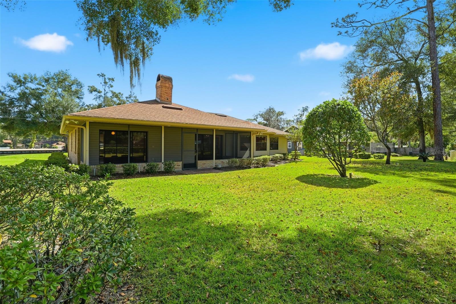 MOUNT PLYMOUTH - Residential