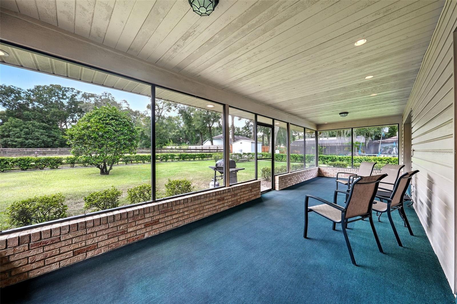 MOUNT PLYMOUTH - Residential