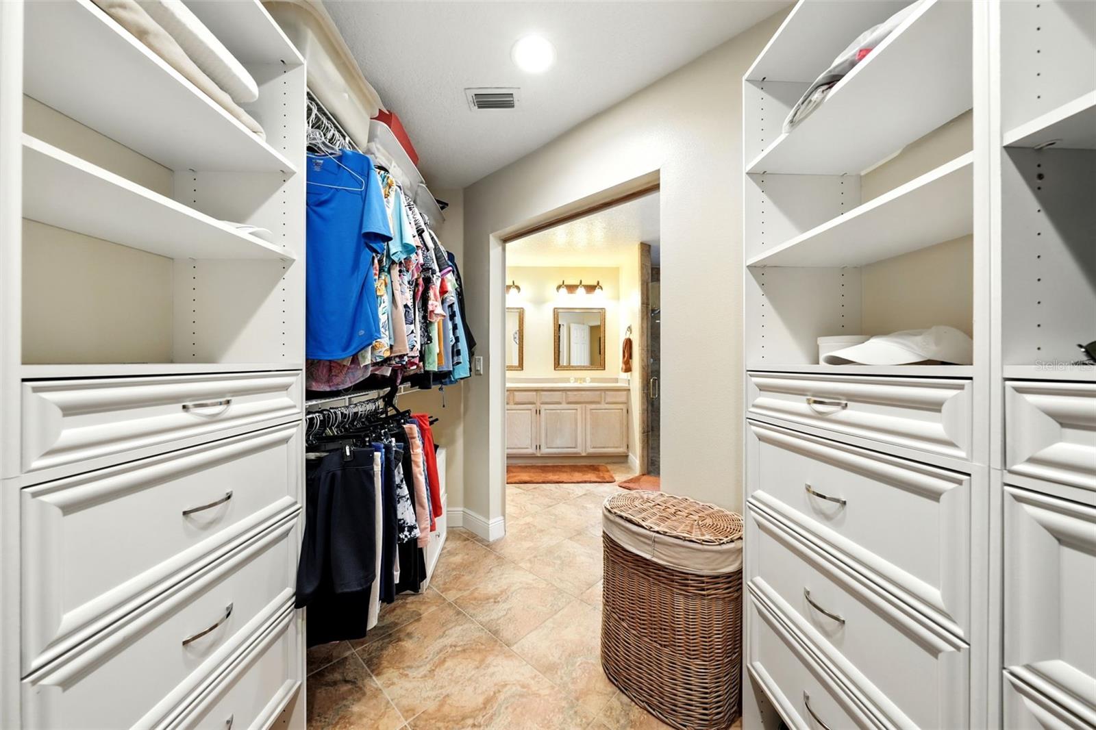 MOUNT PLYMOUTH - Residential