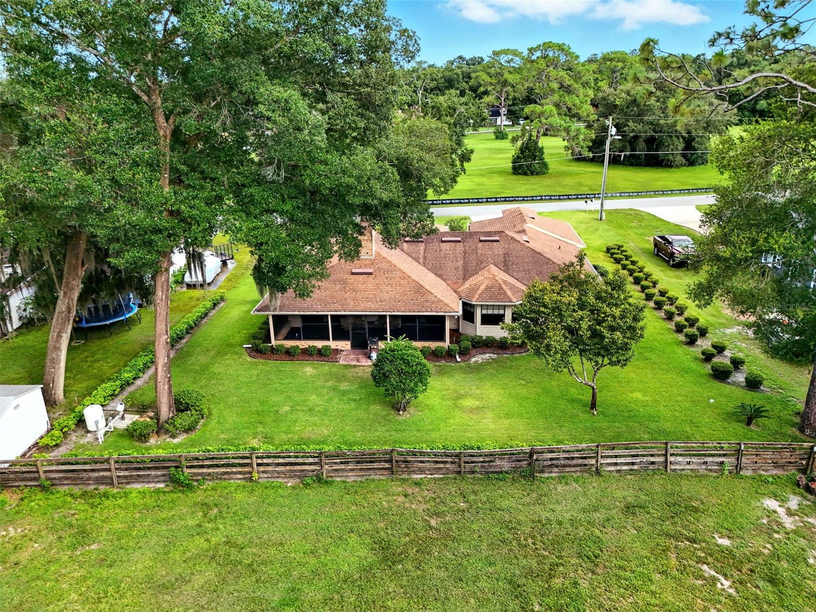 MOUNT PLYMOUTH - Residential