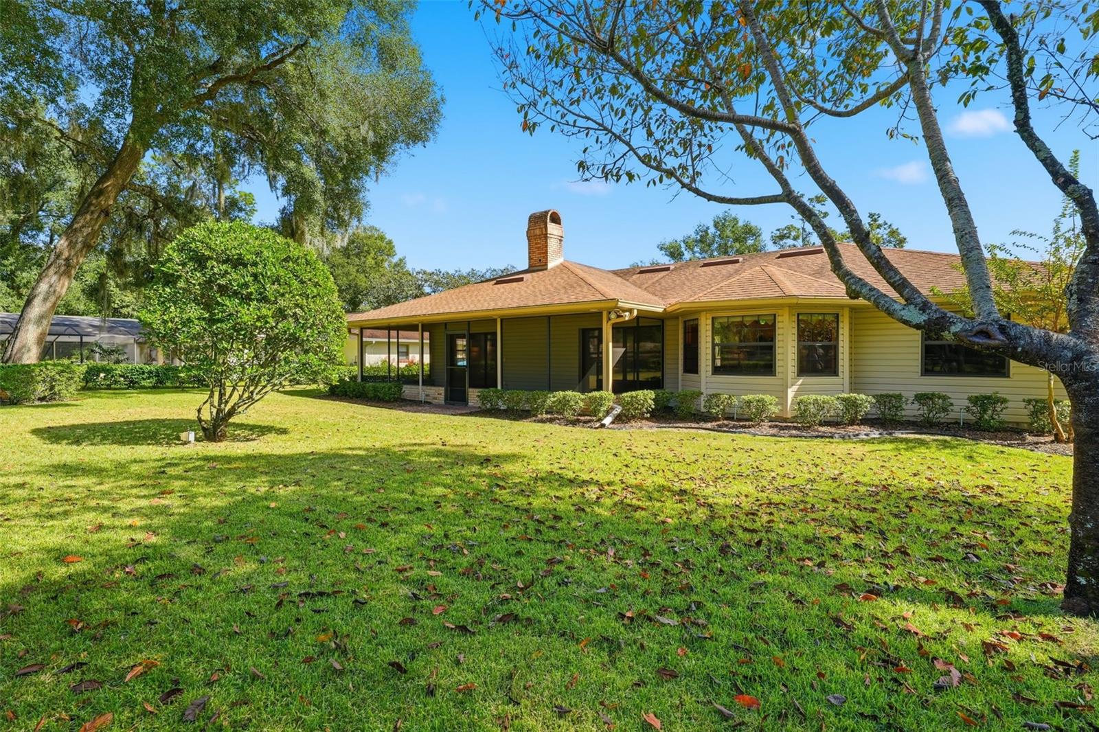 MOUNT PLYMOUTH - Residential