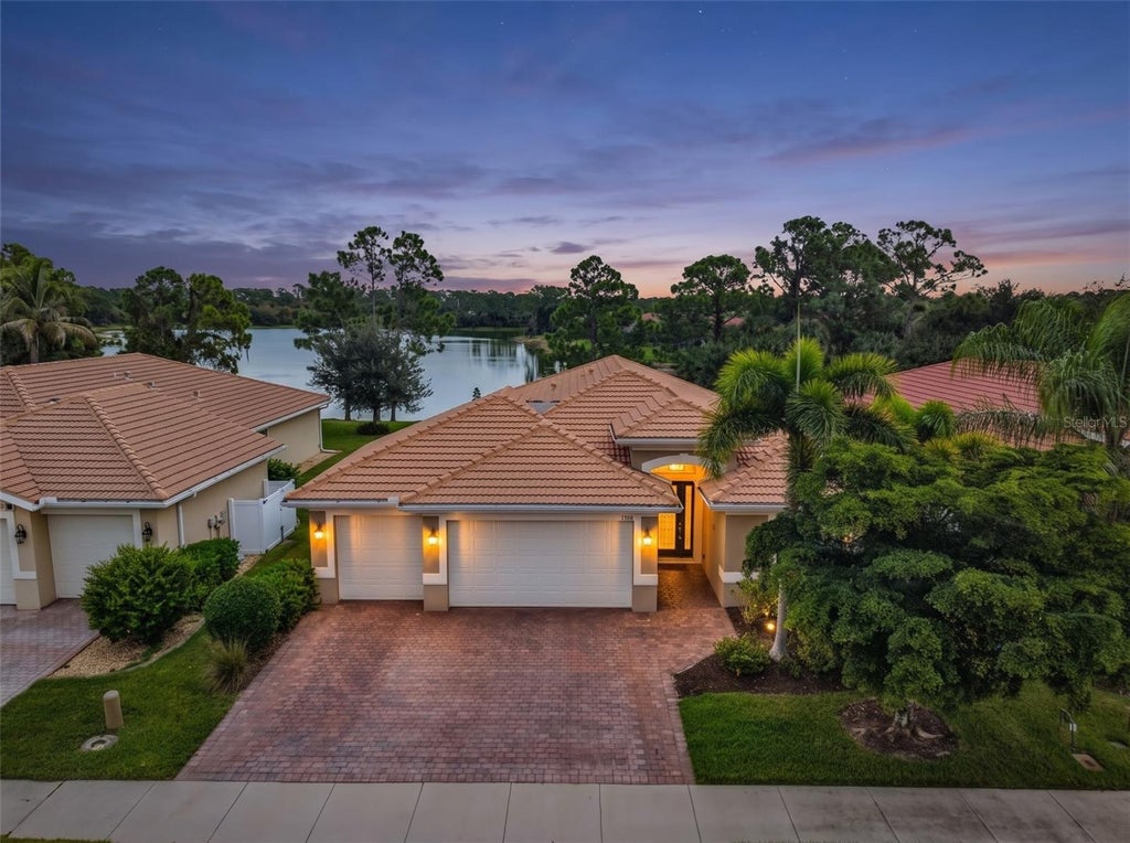 Photo of 19064 Billfish Avenue, Venice, FL 34292 (MLS # N6146062)