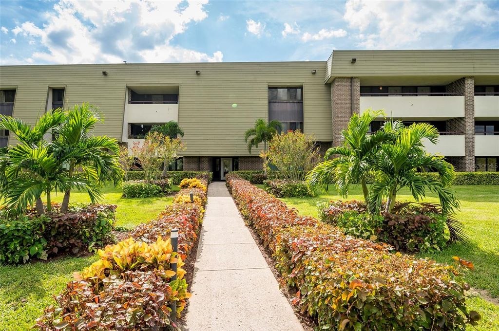Photo of 36750 Us Highway 19 N #4-221, Palm Harbor, FL 34683 (MLS # TB8441416)