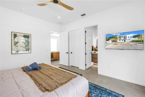 Tiny photo for 2305 Temple Street, Sarasota, FL 34239 (MLS # A4670467)