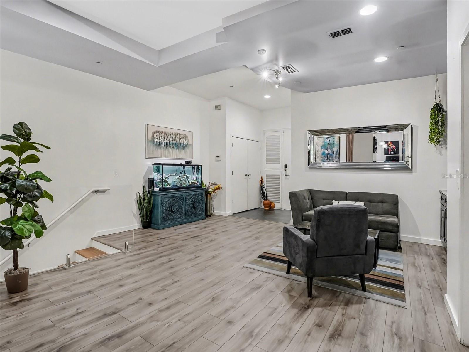 EOLA SOUTH CONDO - Residential