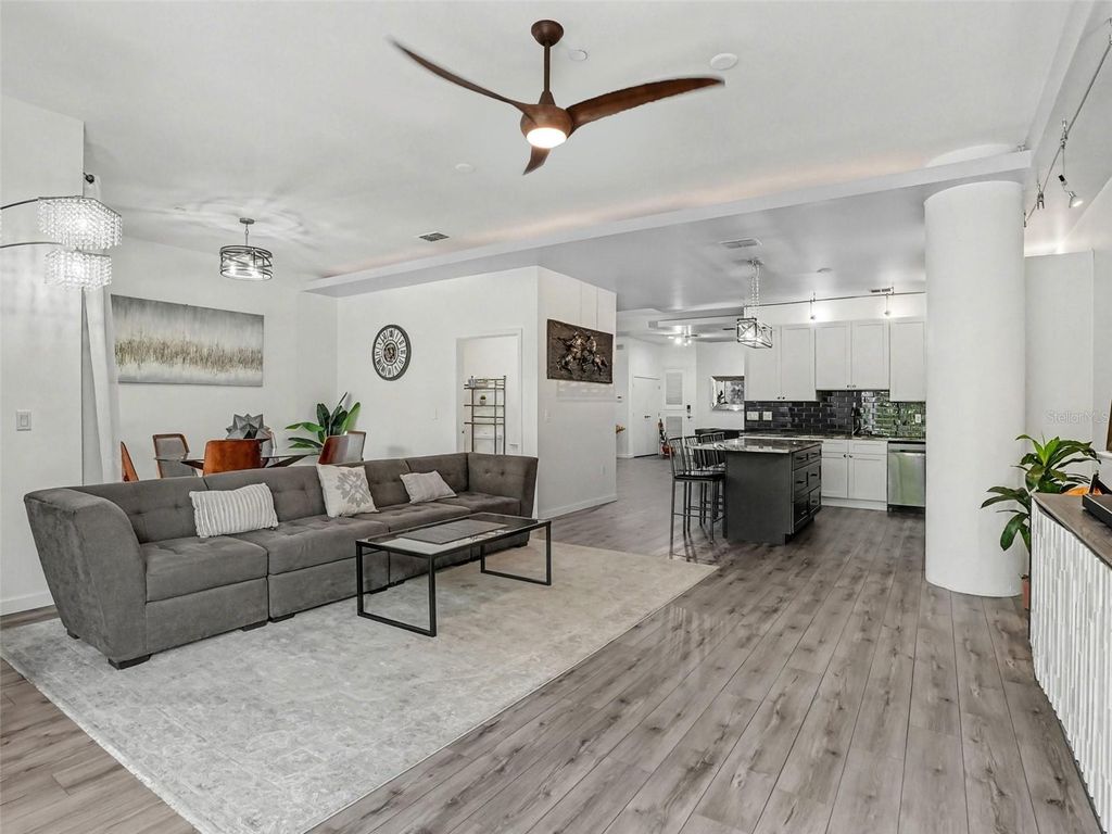 Photo of 1 S Eola Drive #1, Orlando, FL 32801 (MLS # O6405434)