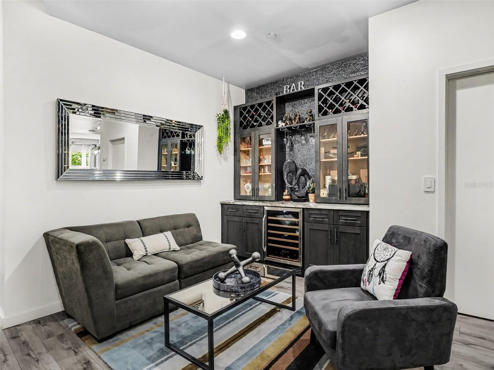 EOLA SOUTH CONDO - Residential