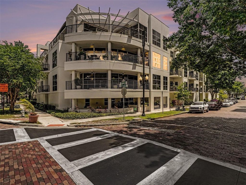 Photo of 1 S Eola Drive #1, Orlando, FL 32801 (MLS # O6405434)