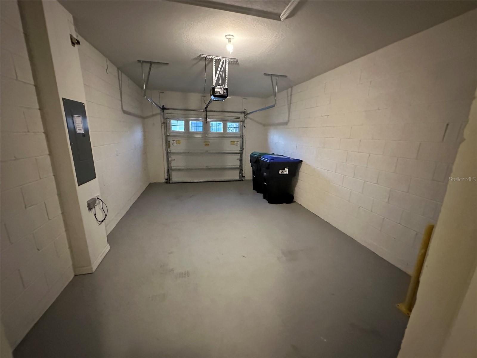 WATERLEIGH PH 2D - Residential Lease